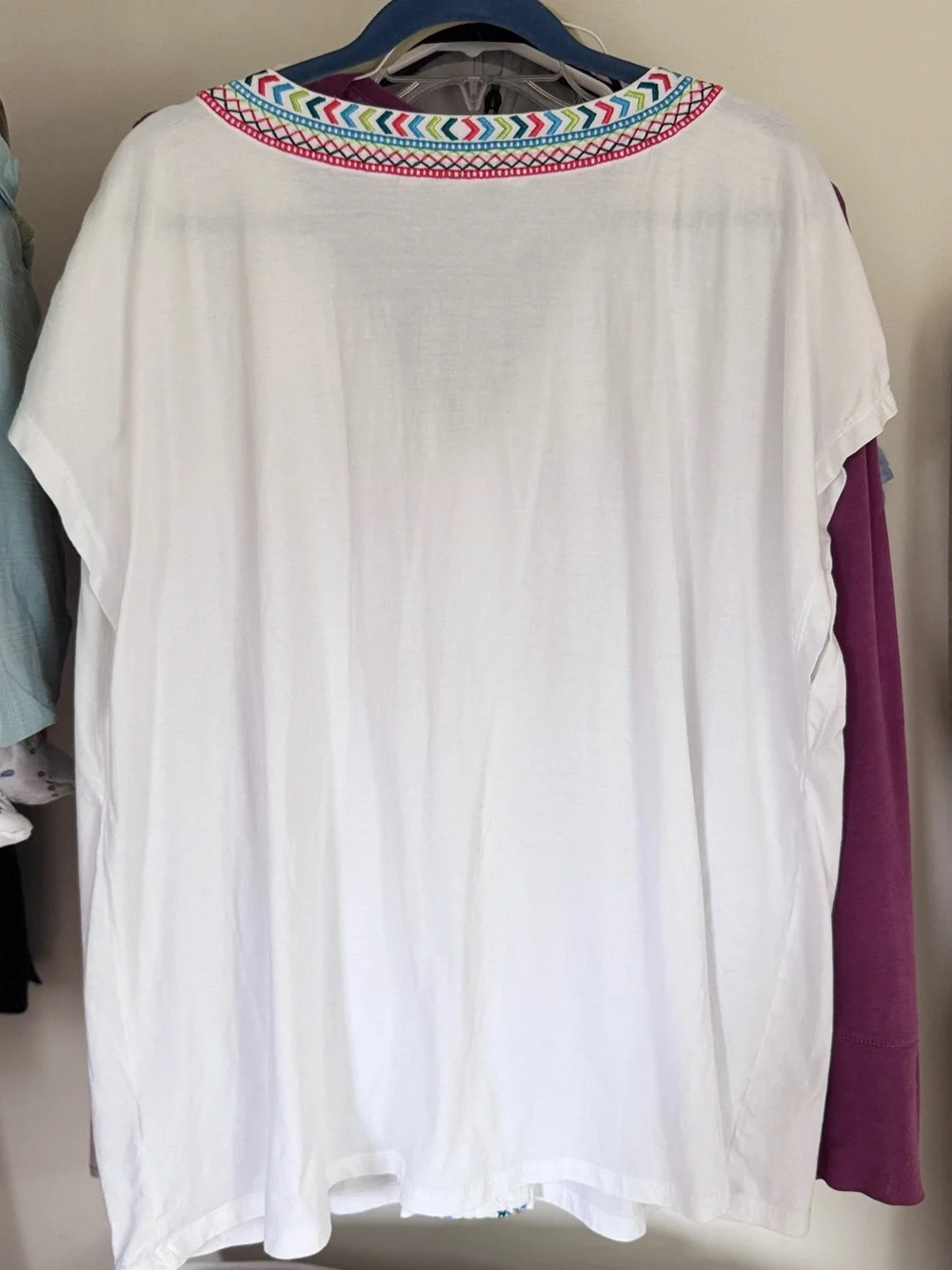 Soft surroundings Izabel Embroidered V-Neck Dolman Cap Sleeve White Top size 3X